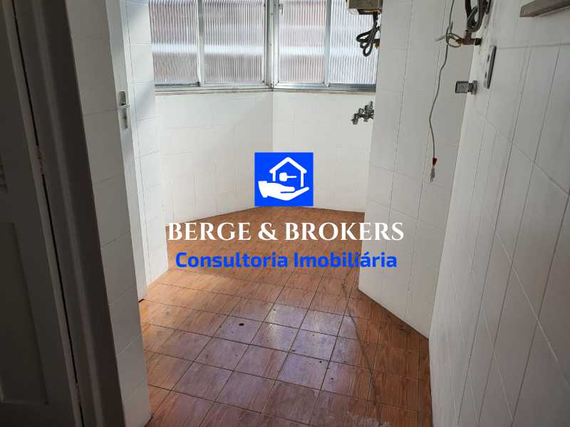 Área de serviço - 20