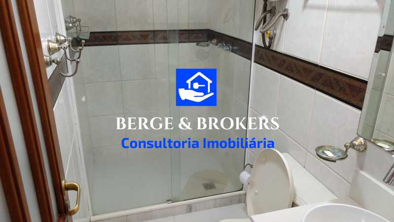 Banheiro social - 12