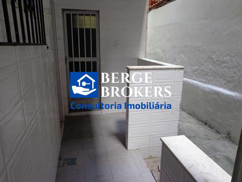Área de Serviço 01 - 17