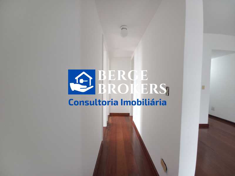 Corredor Circulação - 15