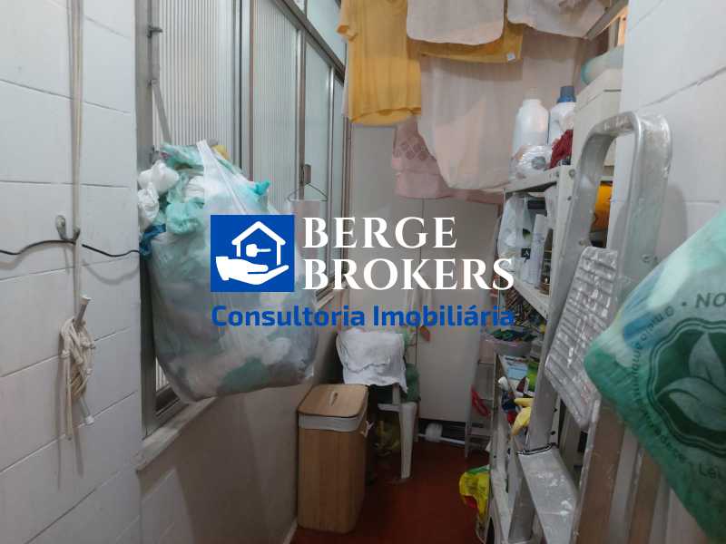 aÁREA DE SERVIÇO - 23