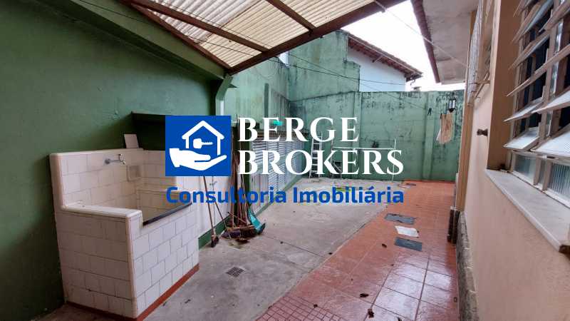 ÁREA DE SERVIÇO - 47
