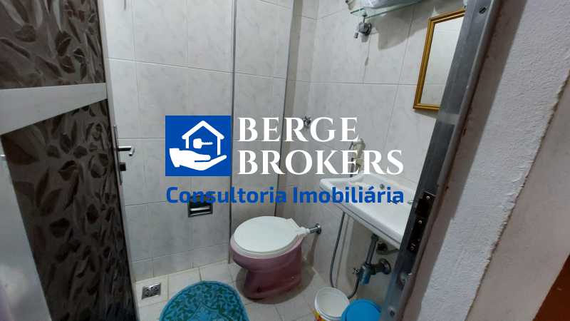 BANHEIRO SERVIÇO - 38