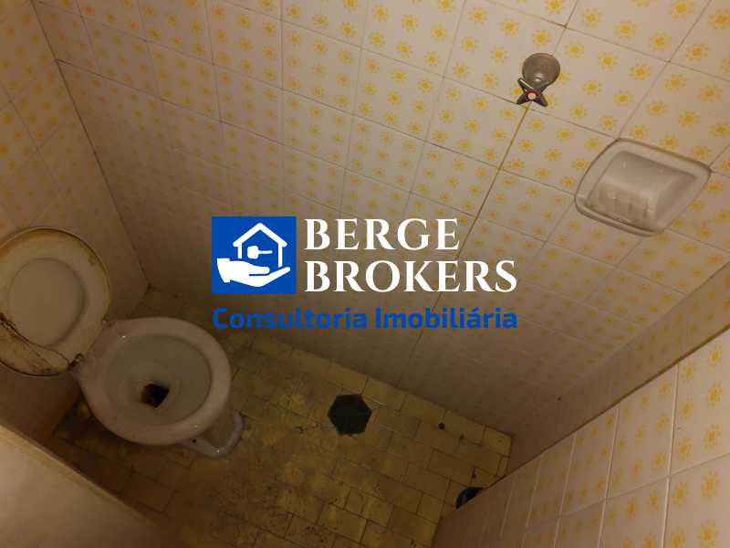 BANHEIRO SERVIÇO - 25