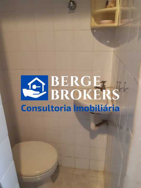 banheiro de serviço - 28