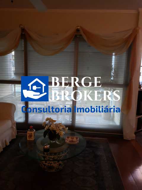 Sala em 3 ambientes - 6