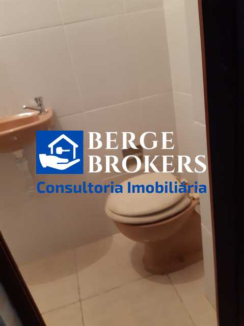 banheiro serviço - 12