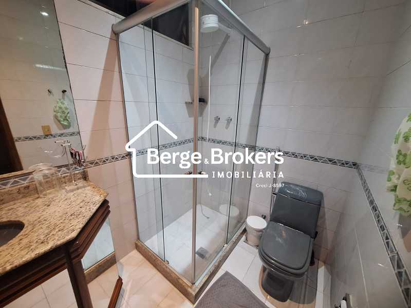 BANHEIRO SOCIAL 1 - 14