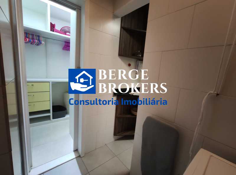 AREA DE SERVIÇO/ CLOSET - 63
