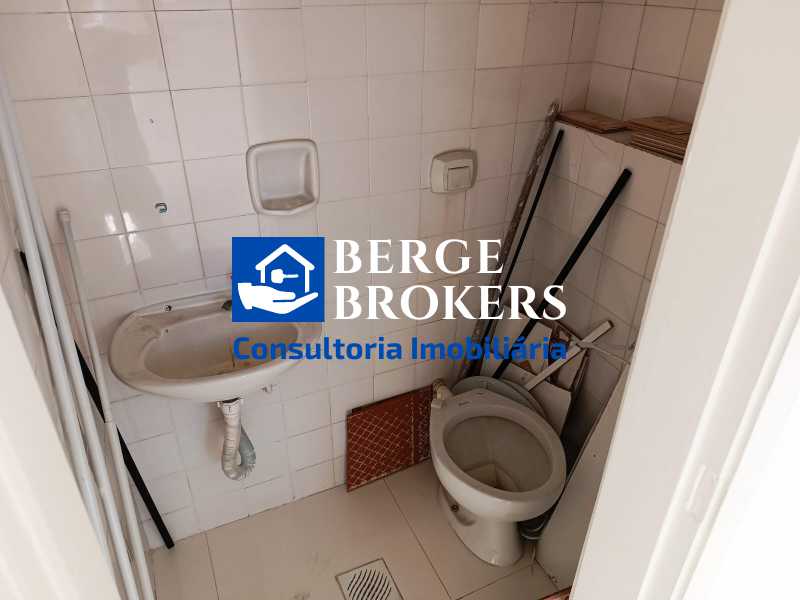 banheiro de serviço - 32