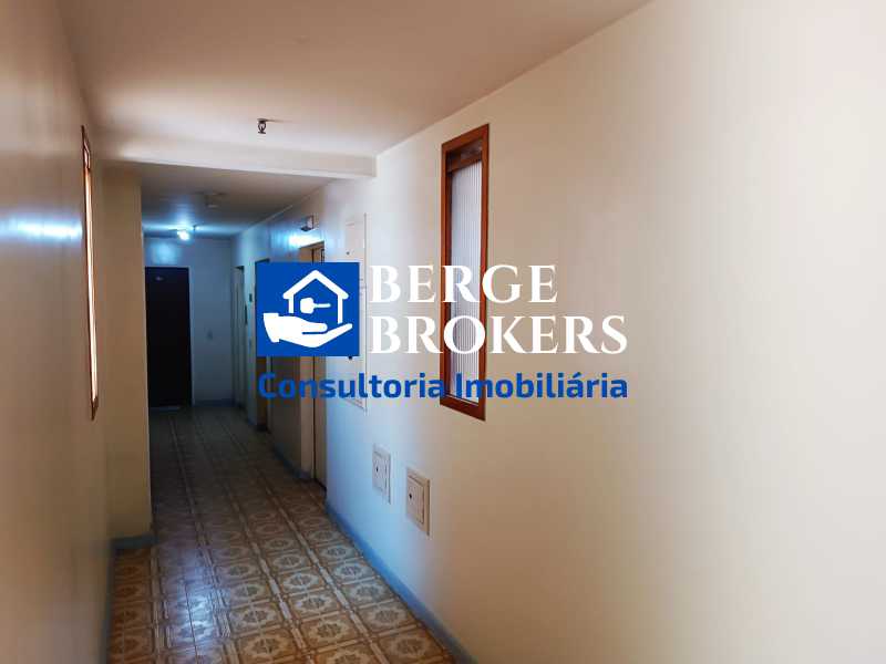 corredor do andar - 38