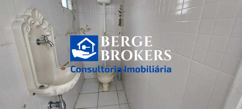 BANHEIRO SERVIÇO - 11