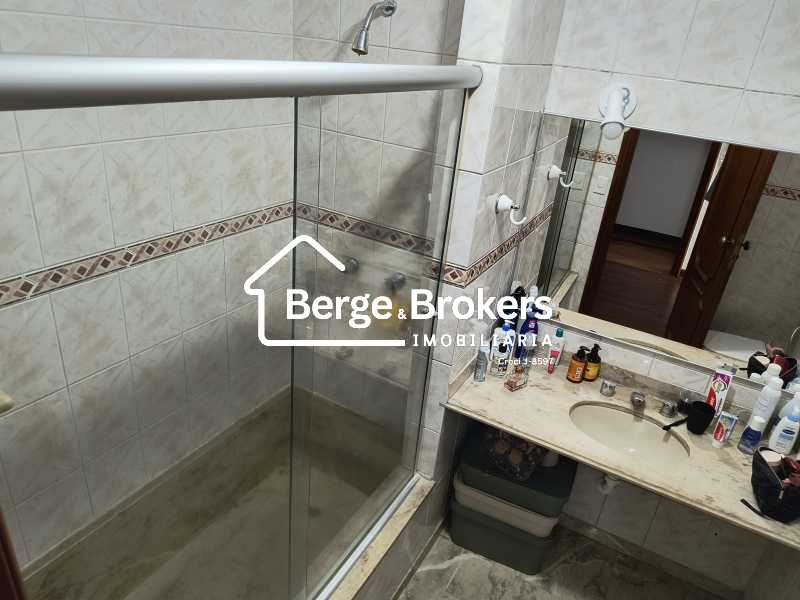 BANHEIRO SUITE - 23