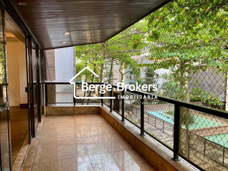 Conheça varanda do imóvel - Apartamento à venda Rua Carlos Gois, Leblon, Rio de Janeiro - R$ 6.000.000 - RJAP30642 - 10 varanda - 10