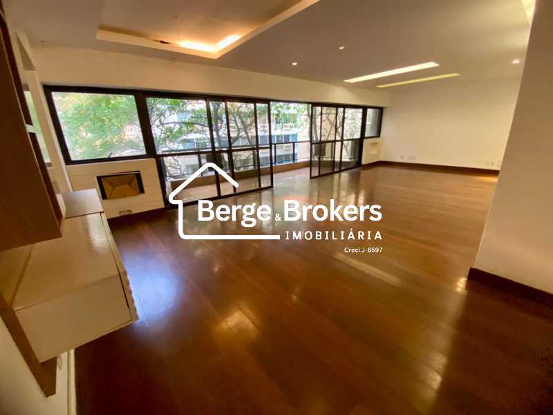 Conheça sala do imóvel - Apartamento à venda Rua Carlos Gois, Leblon, Rio de Janeiro - R$ 6.000.000 - RJAP30642 - 5 sala - 5
