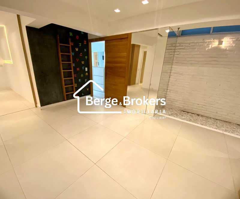 Conheça quarto com espaço kids do imóvel - Apartamento à venda Rua Carlos Gois, Leblon, Rio de Janeiro - R$ 6.000.000 - RJAP30642 - 45 quarto com espaço kids - 45