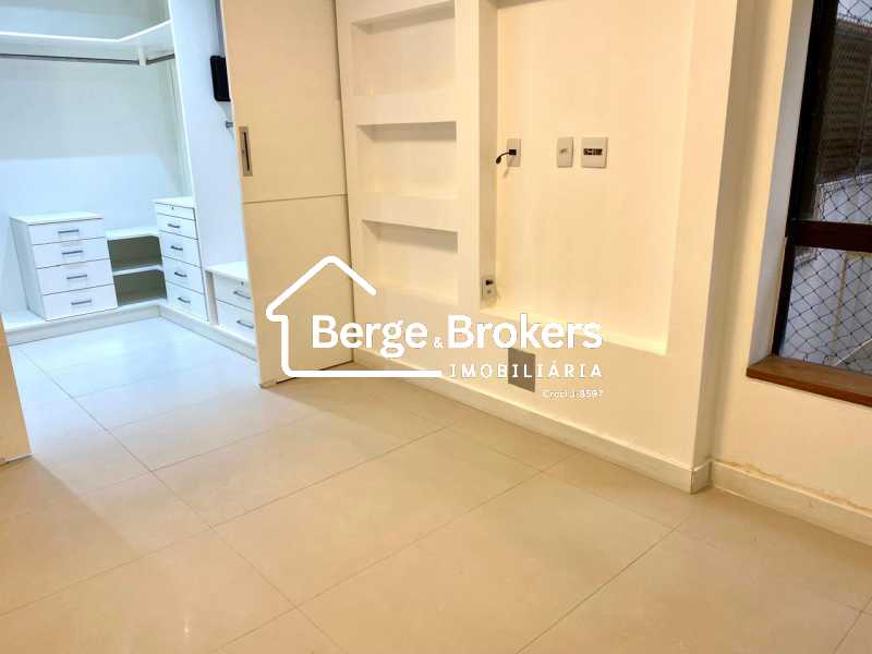 Conheça quarto suíte2 do imóvel - Apartamento à venda Rua Carlos Gois, Leblon, Rio de Janeiro - R$ 6.000.000 - RJAP30642 - 51 quarto suíte2 - 51