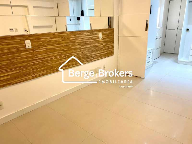 Conheça quarto suíte2 do imóvel - Apartamento à venda Rua Carlos Gois, Leblon, Rio de Janeiro - R$ 6.000.000 - RJAP30642 - 52 quarto suíte2 - 52