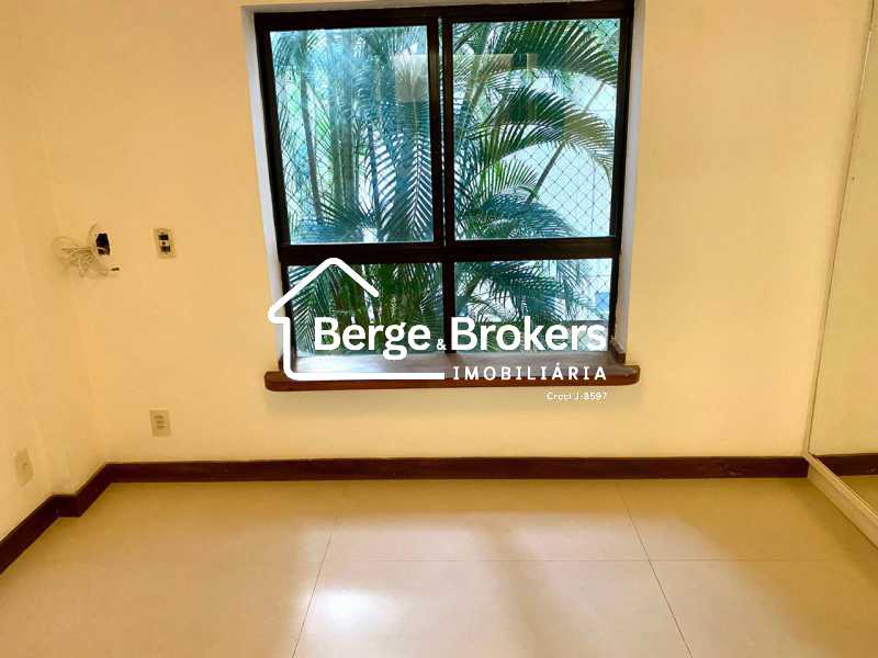 Conheça quarto3 do imóvel - Apartamento à venda Rua Carlos Gois, Leblon, Rio de Janeiro - R$ 6.000.000 - RJAP30642 - 69 quarto3 - 69