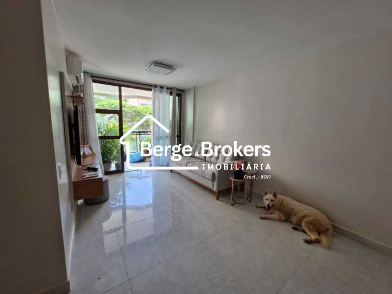 WhatsApp Image 2024-10-14 at 1 - 4