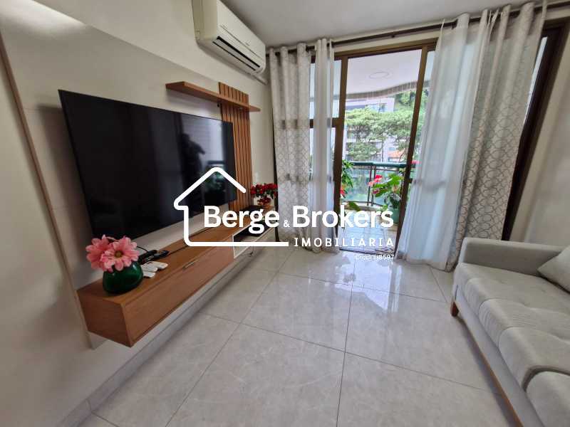 WhatsApp Image 2024-10-14 at 1 - 5