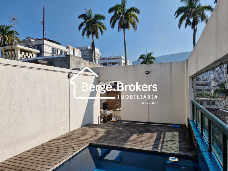 WhatsApp Image 2024-10-14 at 1 - 40