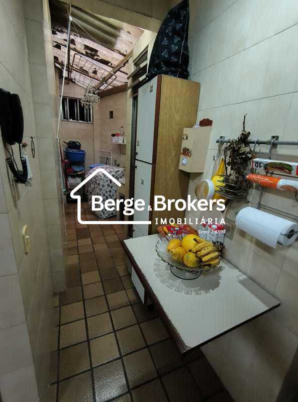 ÁREA SERV IÇO - 23