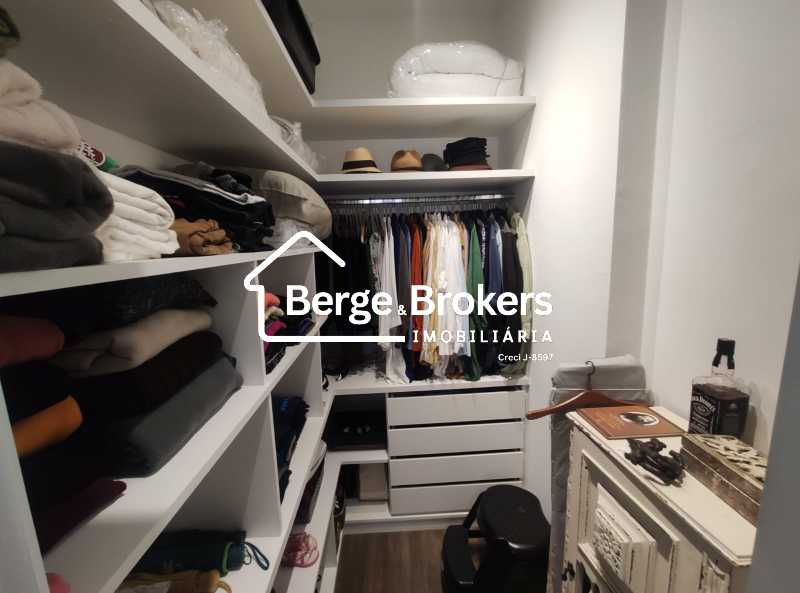 CLOSET - 28