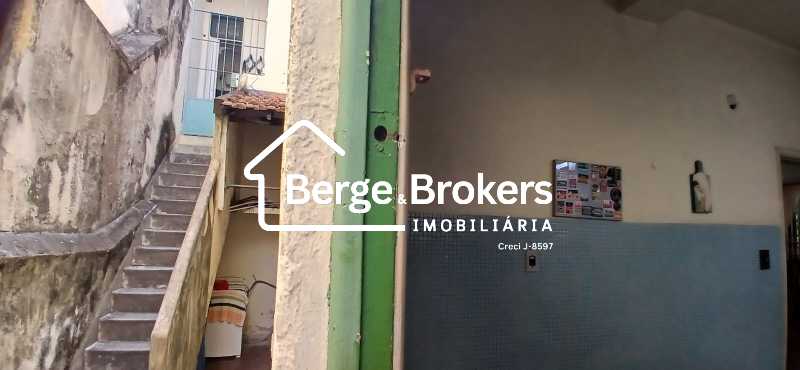 Fundos - Cozinha - dependência - 28