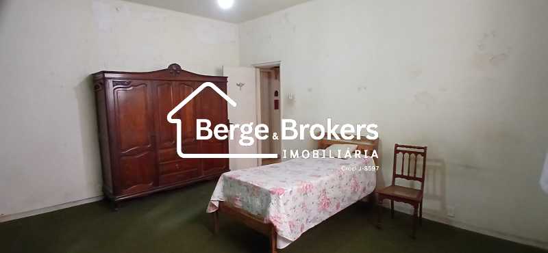 3° Quarto - saída - 73