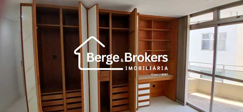 Quarto 4 - Suite 2 - Armários - 78