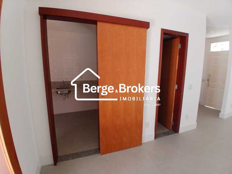 sala para Cozinha porta em mad - 52