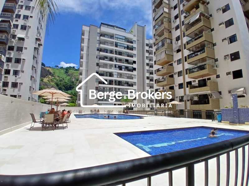 Piscina adulta e infantil  - 3