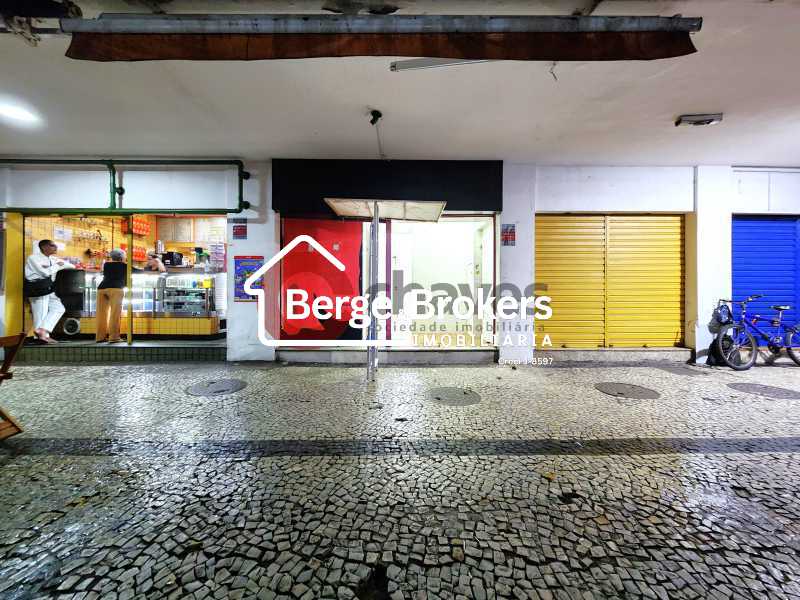RUA NA FRENTE DA LOJA - 3