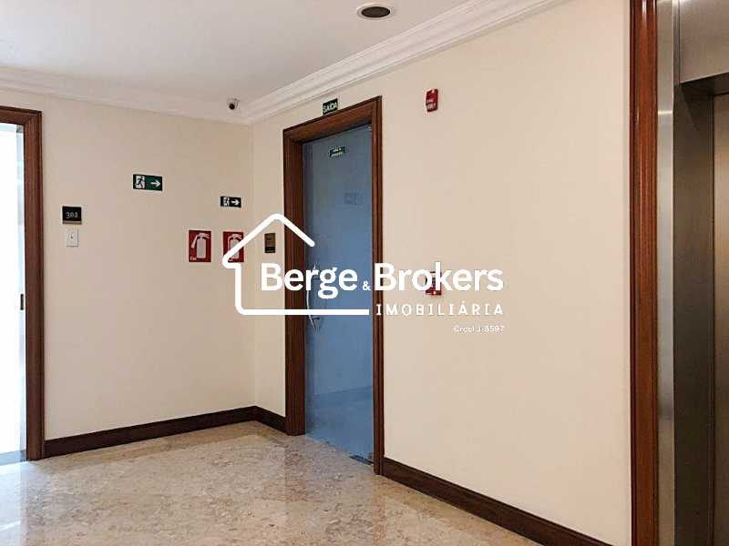 00 - BOZANO - Salas 301 e 302  - 14