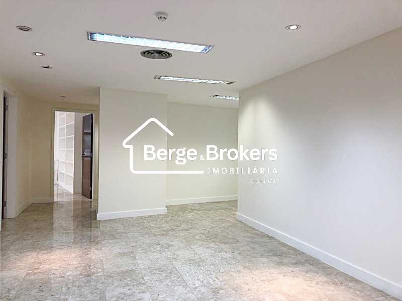 01 - BOZANO - Sala 301 3 - 17