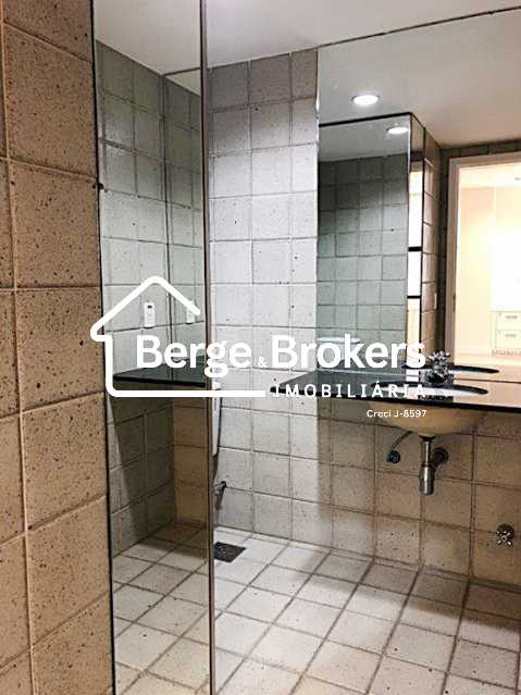 01 - BOZANO - Sala 301 11 - 25