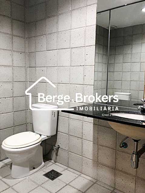 01 - BOZANO - Sala 301 12 - 26