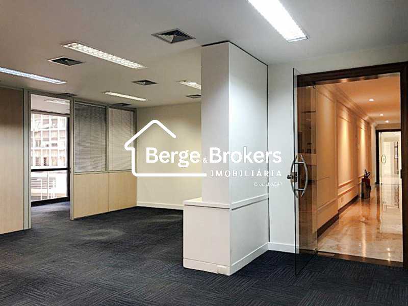 07 - BOZANO - Sala 302 1 - 37