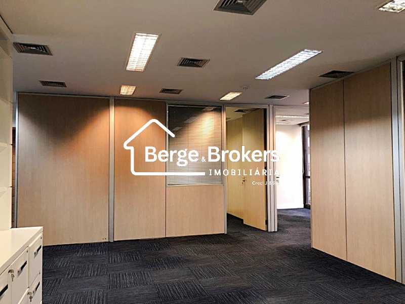 07 - BOZANO - Sala 302 2 - 38