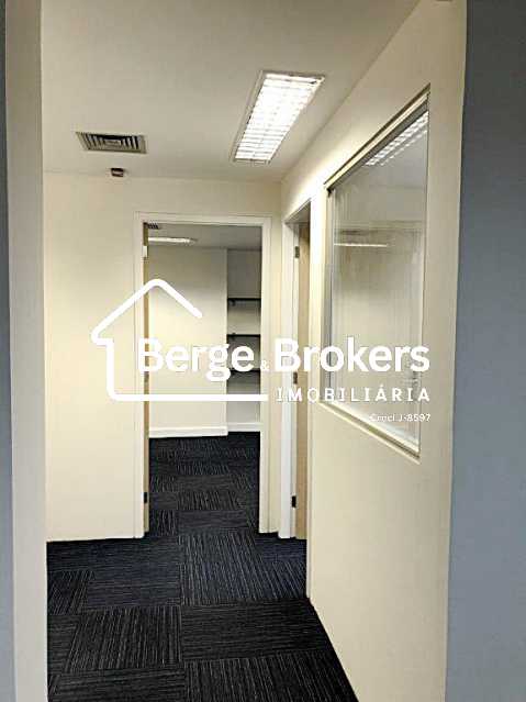 09 - BOZANO - Sala 302 - Salã - 49