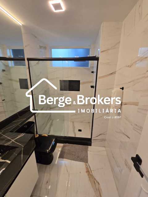 banheiro com blindex - 11