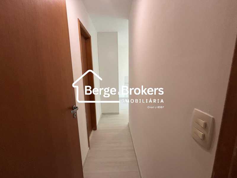 Conheça corredor para os quartos do imóvel - Apartamento 4 quartos à venda Botafogo, Rio de Janeiro - R$ 1.850.000 - RJAP40172 - 23 corredor para os quartos - 23