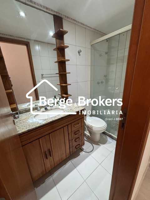 Conheça banheiro do imóvel - Apartamento 4 quartos à venda Botafogo, Rio de Janeiro - R$ 1.850.000 - RJAP40172 - 21 banheiro - 21