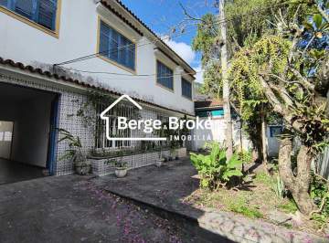 Excelente Casa Triplex próxima ao Alto da Boa Vista muito espaçosa - RJCA30025