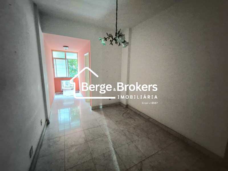 Conheça IMG-20250924-WA0031 do imóvel - Apartamento à venda Rua Edmundo Lins, Copacabana, Rio de Janeiro - R$ 870.000 - RJAP20716 - 4 IMG-20250924-WA0031 - 4