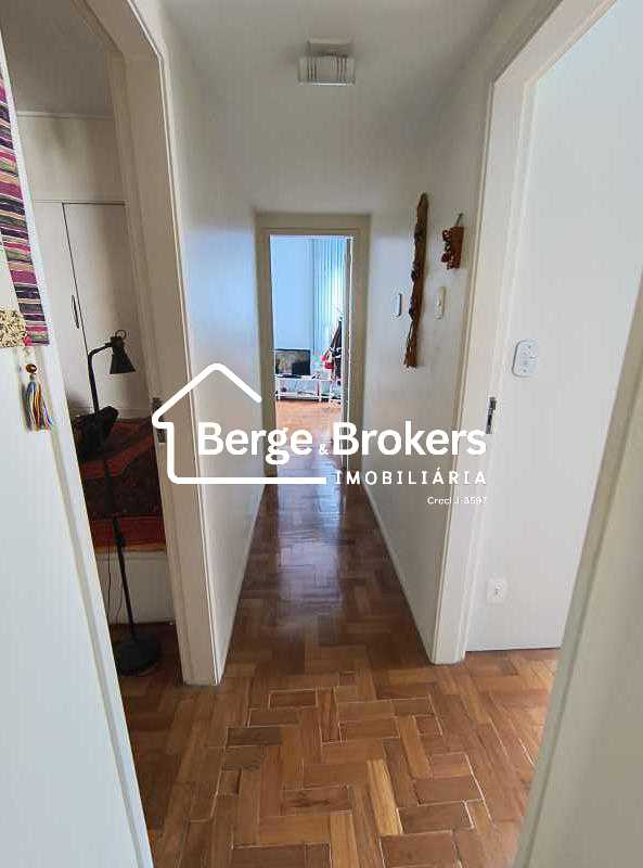 Conheça CIRCULAÇÃO do imóvel - Apartamento à venda na Tijuca com três quartos sendo uma suite e vaga de garagem - RJAP30711 - 10 CIRCULAÇÃO - 10