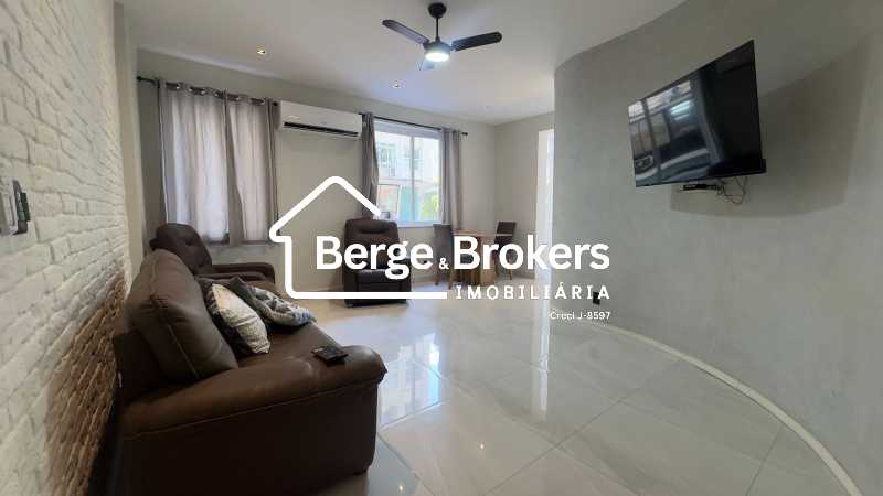 WhatsApp Image 2025-10-22 at 0 - 3