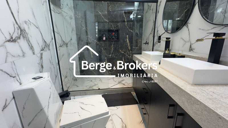 WhatsApp Image 2025-10-22 at 0 - 14