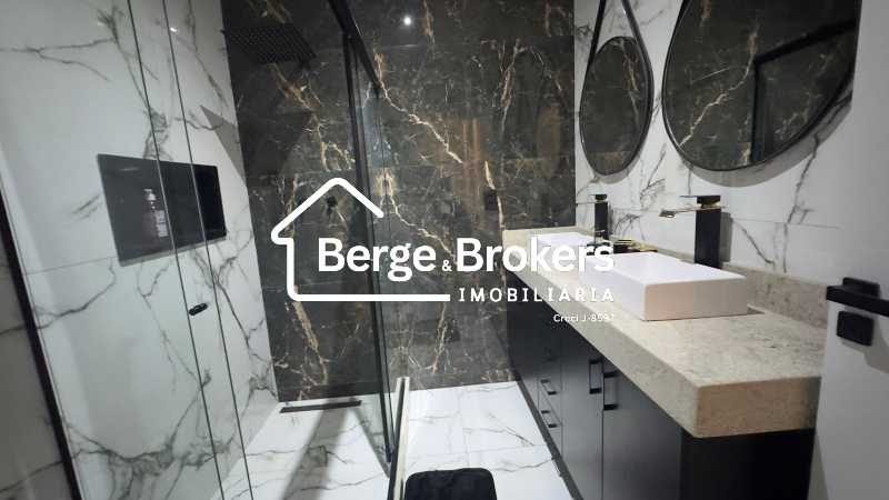 WhatsApp Image 2025-10-22 at 0 - 16